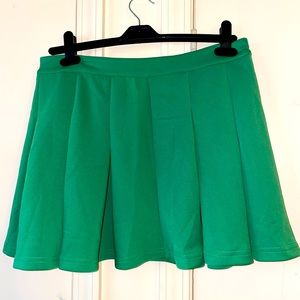 Flare green skirt size m/l